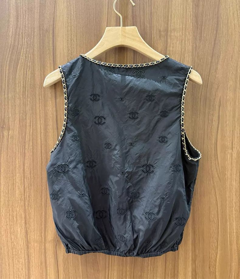 Chanel Chanel Black silk hollow chain vest Size XS / US 0-2 / IT 36-38 - 2 Thumbnail