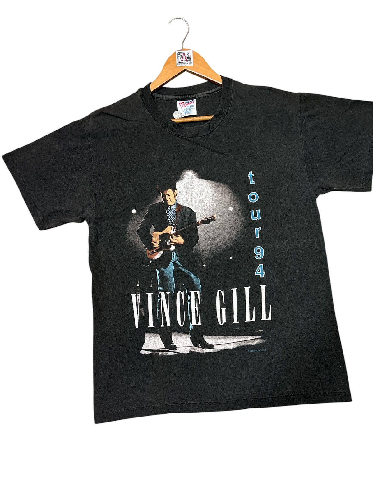 Band Tees ‼️RARE‼️VINTAGE 1994 VINCE GILL TOUR TSHIRT TEE💥 Size US M / EU 48-50 / 2 - 3 Thumbnail