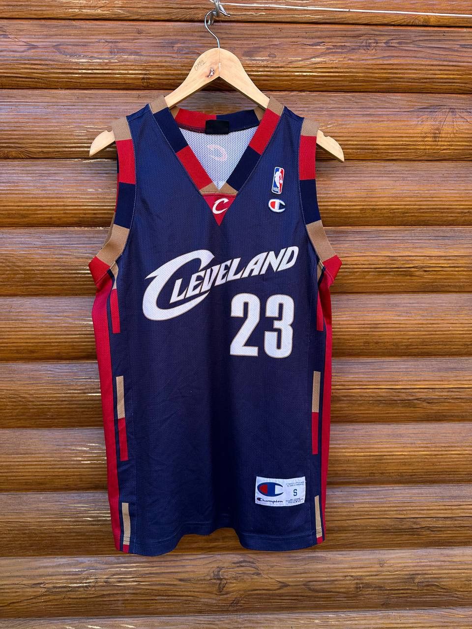 Champion LeBron James Cleveland Cavaliers 23 Jersey Champion NBA Cavs Size US S / EU 44-46 / 1 - 1 Thumbnail