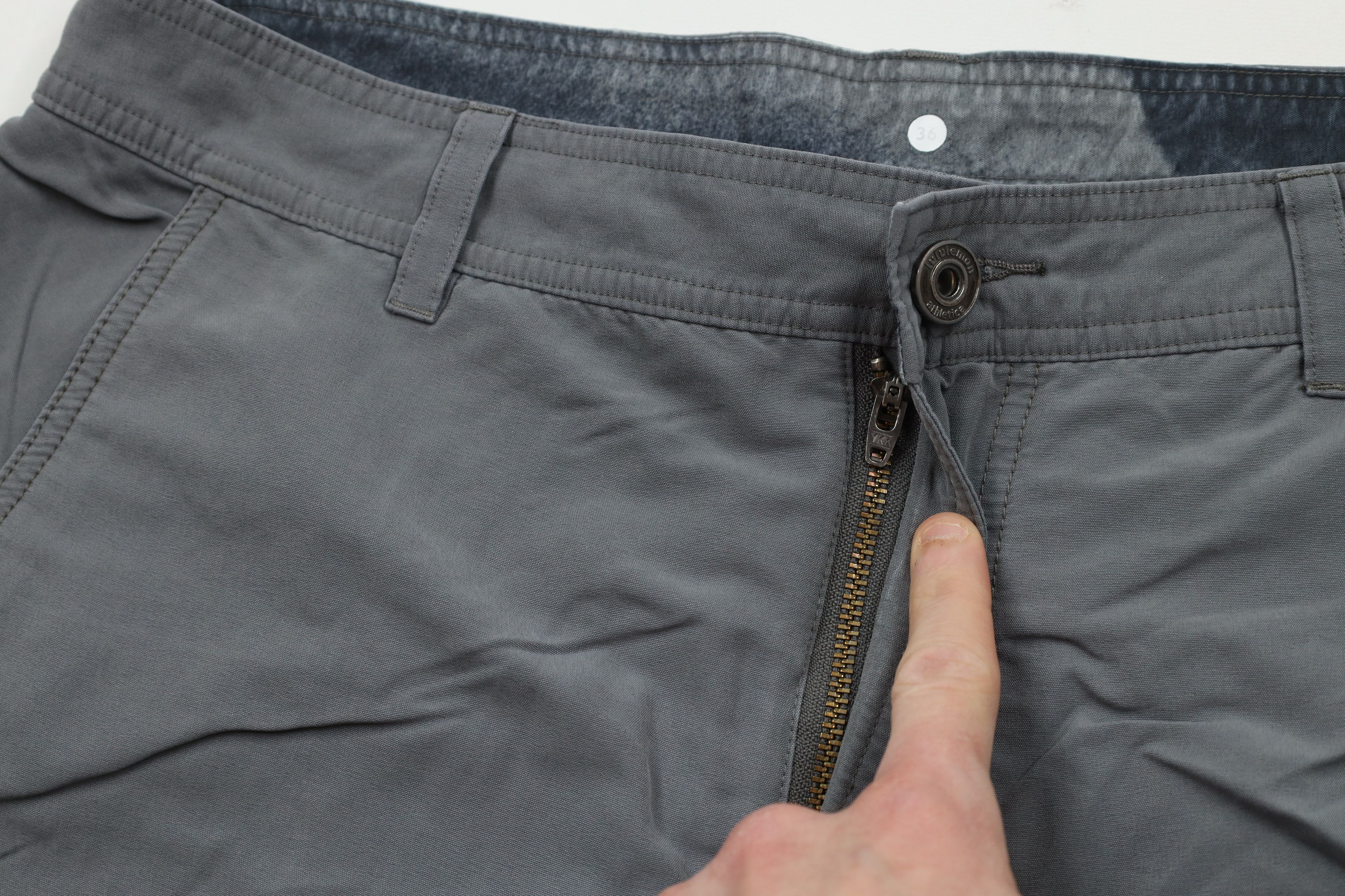 Lululemon × Vintage Vintage Lululemon Flat Front Stretch Golf Chino Shorts Gray Size US 36 / EU 52 - 7 Thumbnail