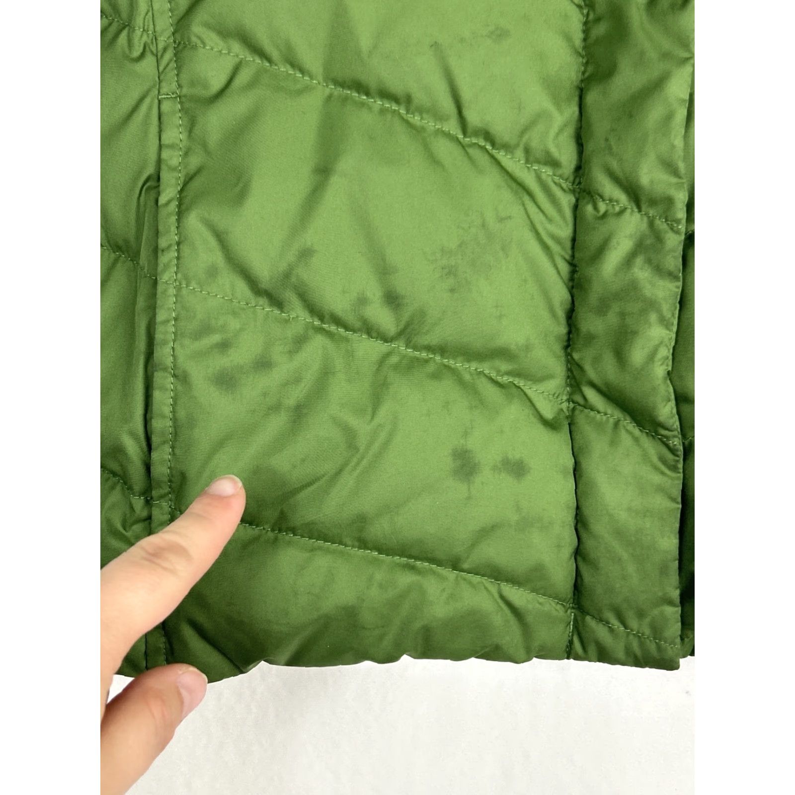 Eddie Bauer Eddie Bauer Vest Puffer Down Womens Small Army Green Faux Fur Collar Stains Size S / US 4 / IT 40 - 3 Thumbnail