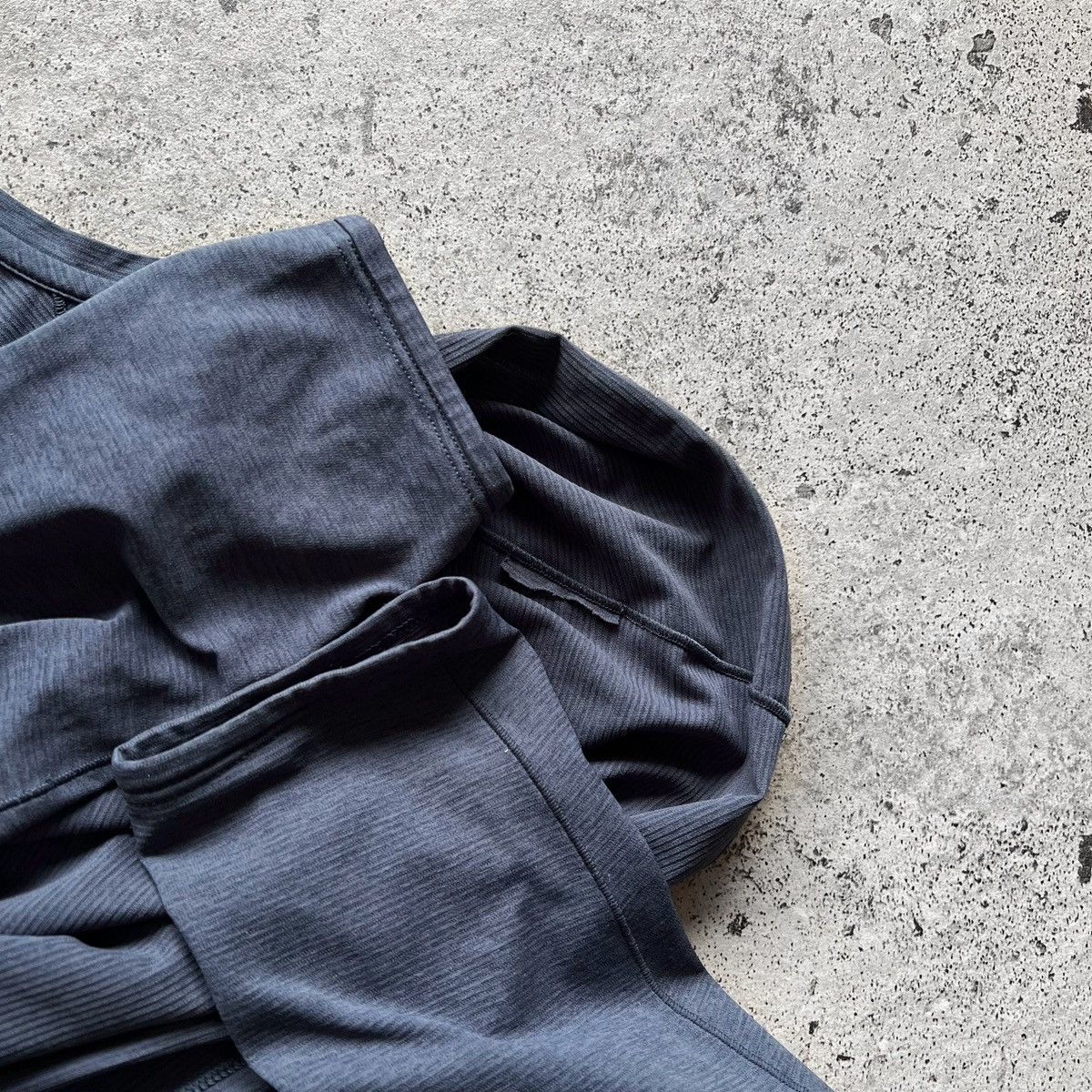 Arc'teryx Arcteryx Kadem Womens Long Sleeve Navy Blue Henley Top Shirt Size L / US 10 / IT 46 - 4 Thumbnail