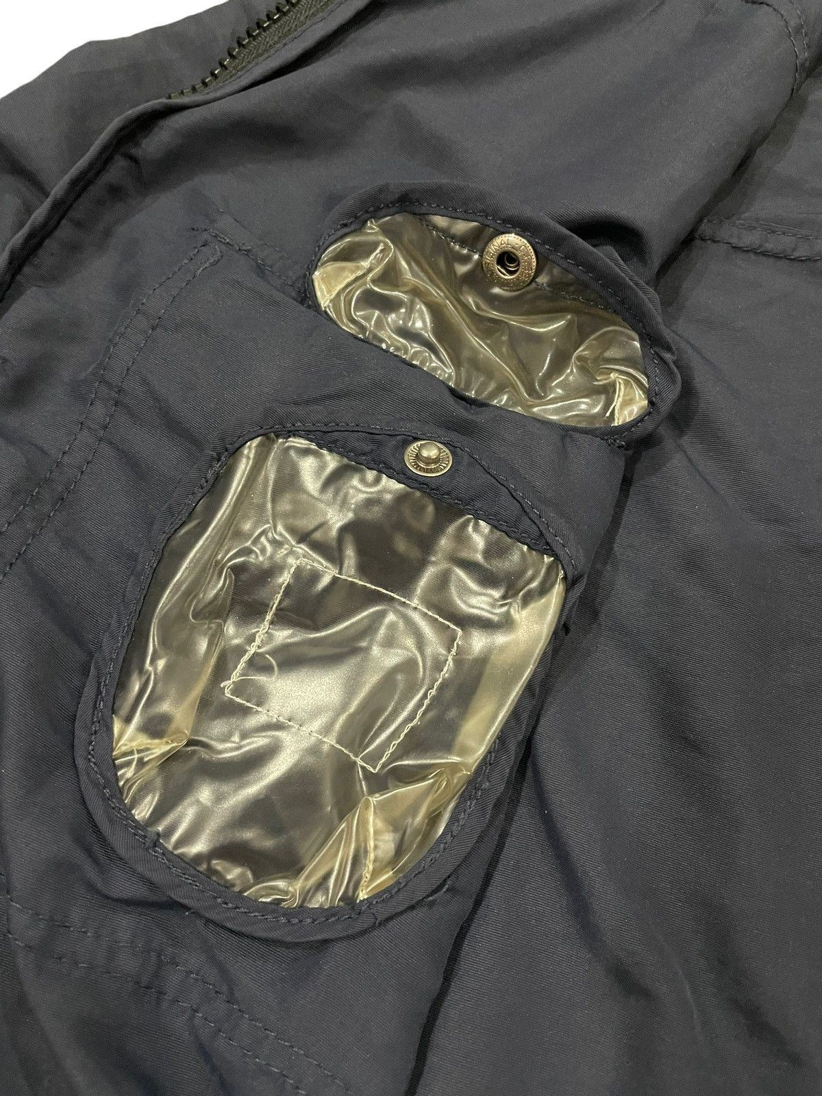 Tommy Hilfiger 90s Vtg Tommy Hilfiger Multi Pocket Utility Windbreaker Size US L / EU 52-54 / 3 - 19 Thumbnail