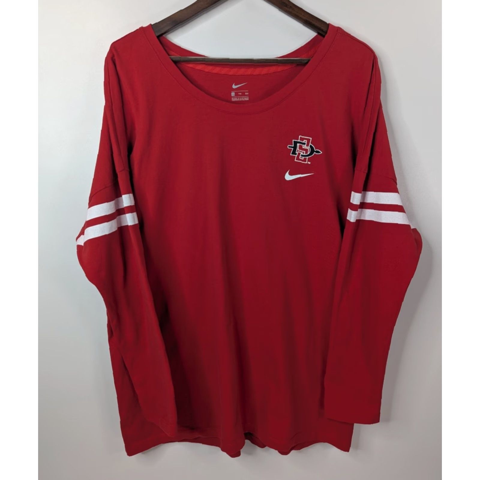 Nike VINTAGE Nike Aztecs San Diego University Women's Tailgate Long Sleeve Red Top 2XL Shirt Womens Size XXL / US 16-18 / IT 52-54 - 2 Thumbnail