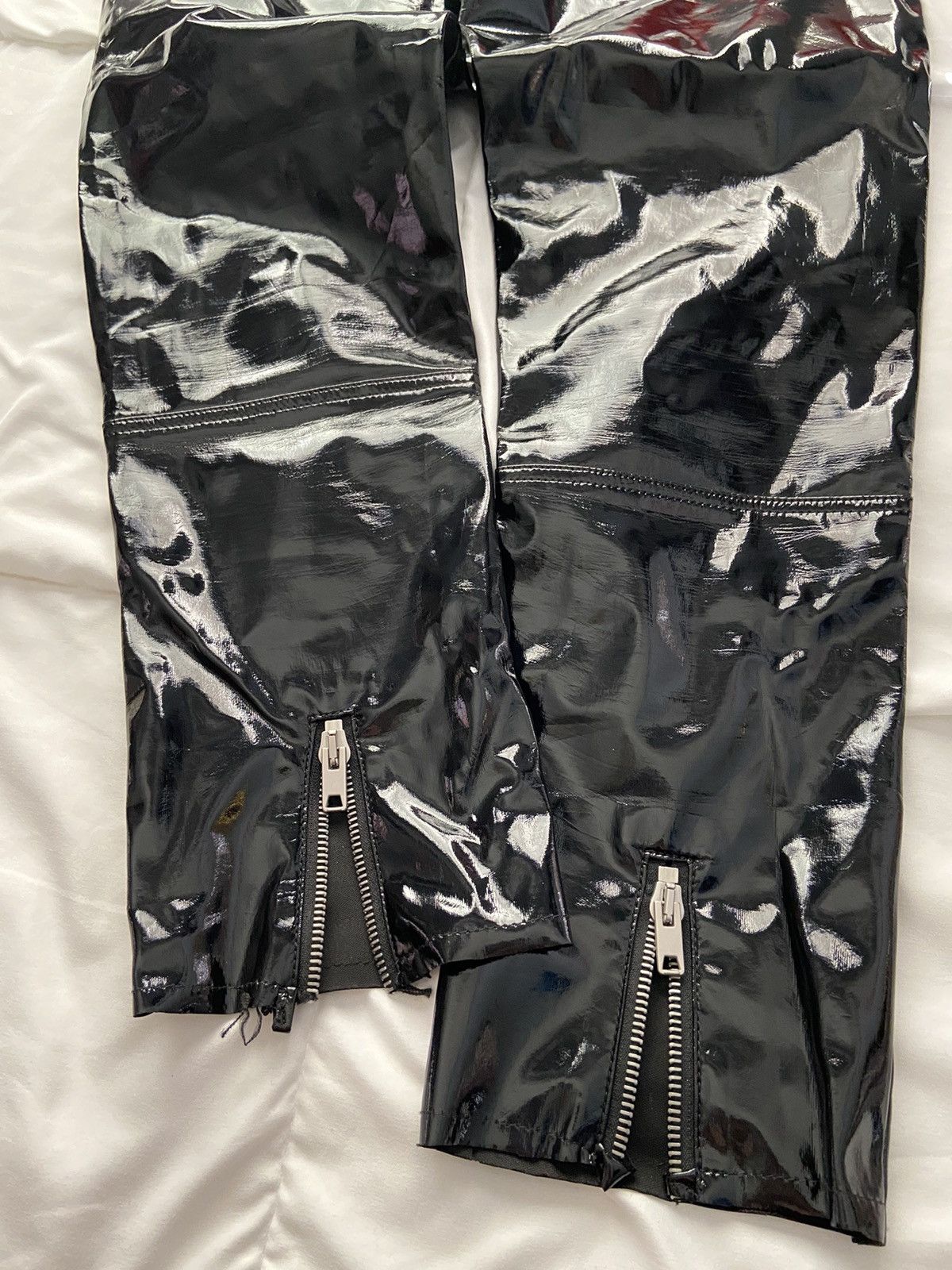 1017 ALYX 9SM 1017 ALYX 9SM Back Zip Pants Size 28" / US 6 / IT 42 - 12 Thumbnail