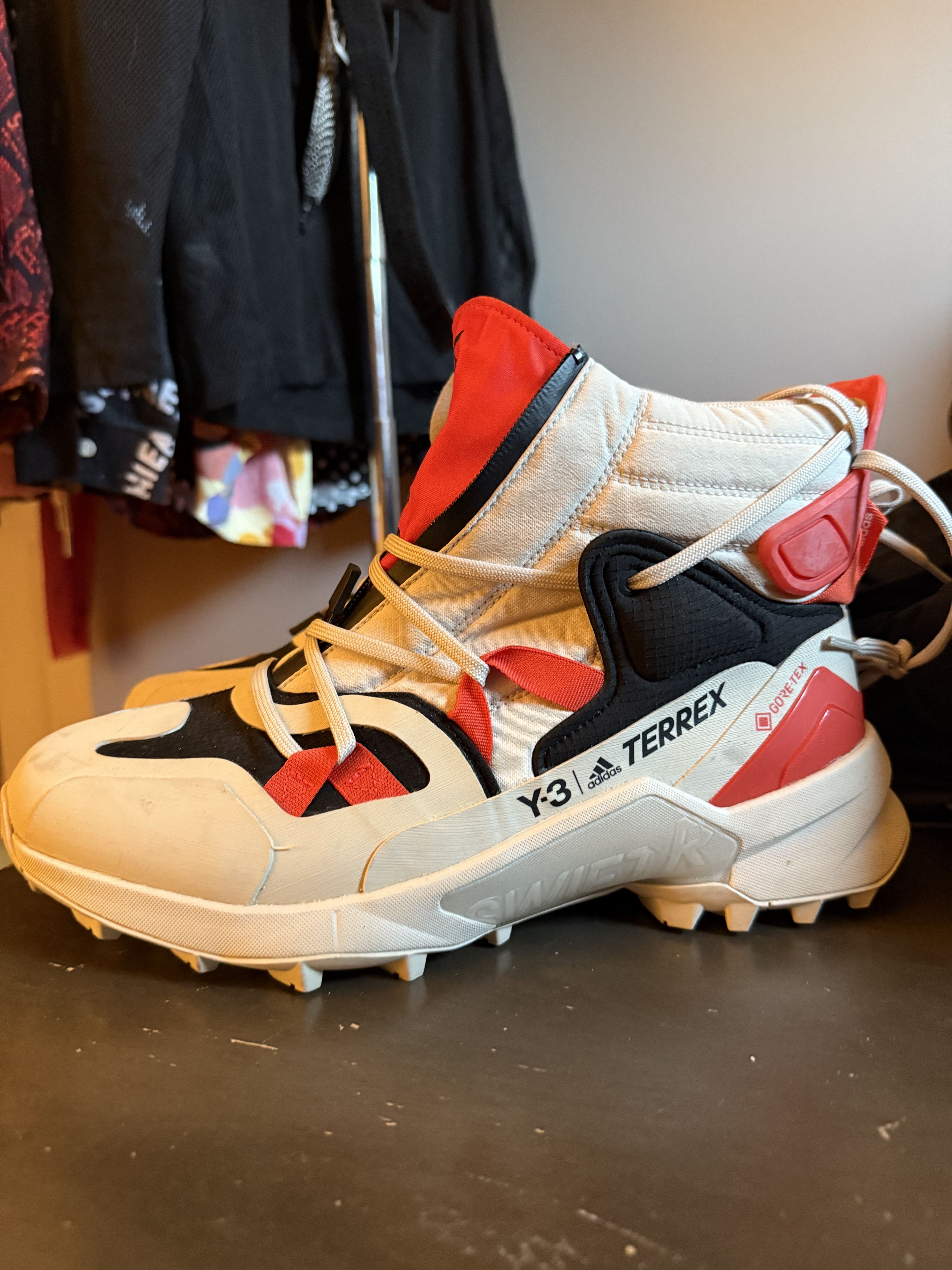 Y-3 × Yohji Yamamoto Y-3 YOHJI YAMAMOTO Terrex Swift Size US 9 / EU 42 - 5 Thumbnail
