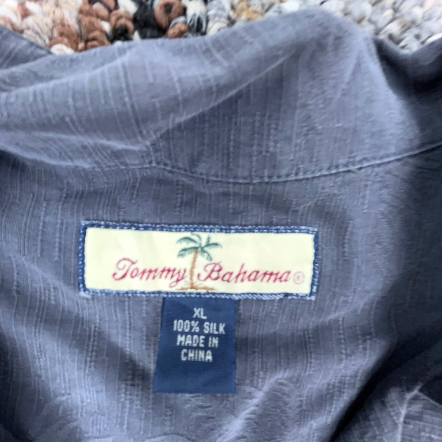 Tommy Bahama Tommy Bahama Shirt Men XL Gray Button Up Silk Embroidered Paradise Hotel Adult Size US XL / EU 56 / 4 - 4 Thumbnail