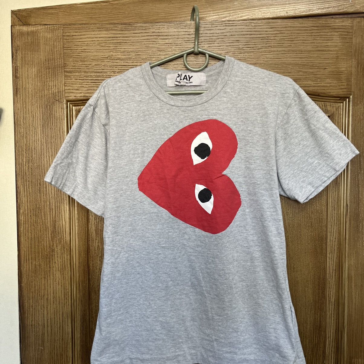 Comme des Garcons Comme Des Garcons Play CDG Big Logo T-Shirt Tee Size US M / EU 48-50 / 2 - 3 Thumbnail