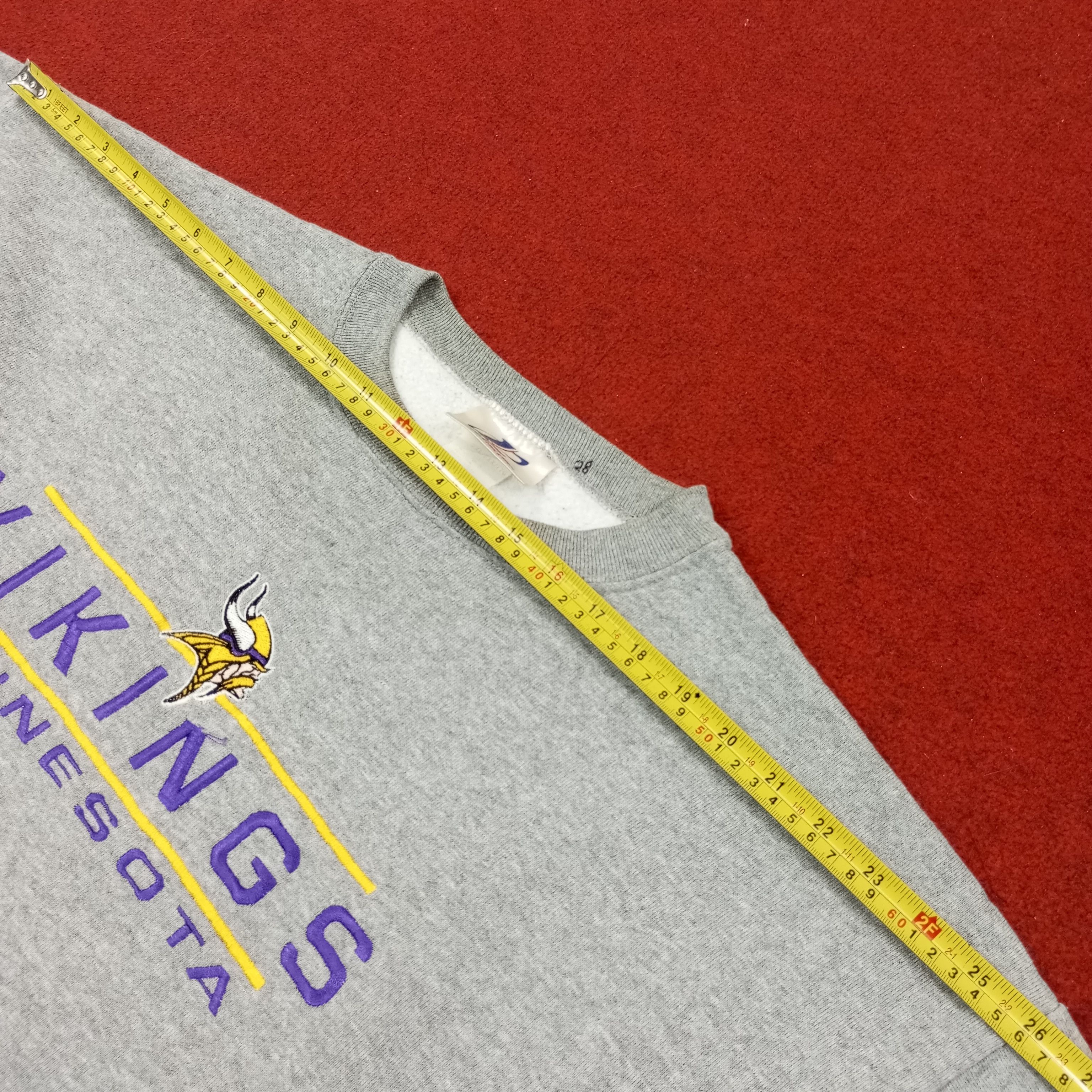Vintage Vikings Minnesota Football University Sweatshirt c246n28 Size US XL / EU 56 / 4 - 8 Thumbnail