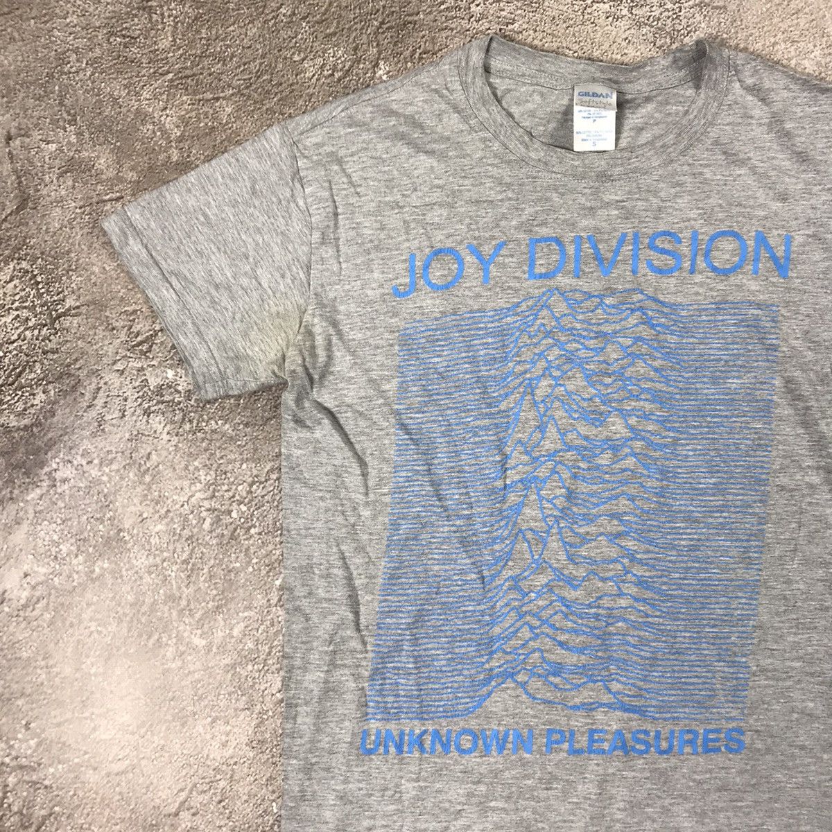 Vintage Vintage Y2K Joy Division Graphic Tee Sun Faded Grunge Slim S Size US S / EU 44-46 / 1 - 3 Thumbnail