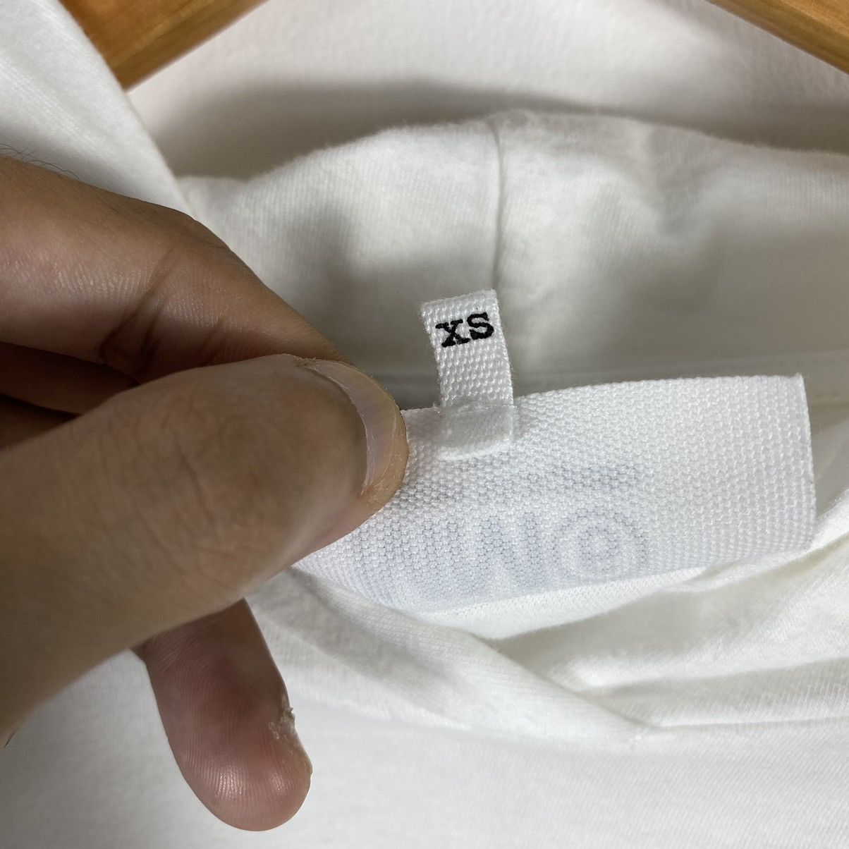 MM6 MM6 MAISON MARGIELA POLAROID LONGSLEEVE HOODIE Size US XS / EU 42 / 0 - 9 Thumbnail