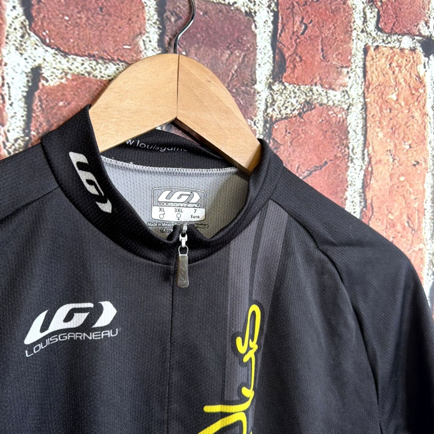Vintage Louis Garneau Mens Shirt 3XL Black Half Zip Biking Cycling Jersey Short Sleeve, Logo, Zipper, Bike Theme, Regular Fit Size US XXL / EU 58 / 5 - 2 Thumbnail