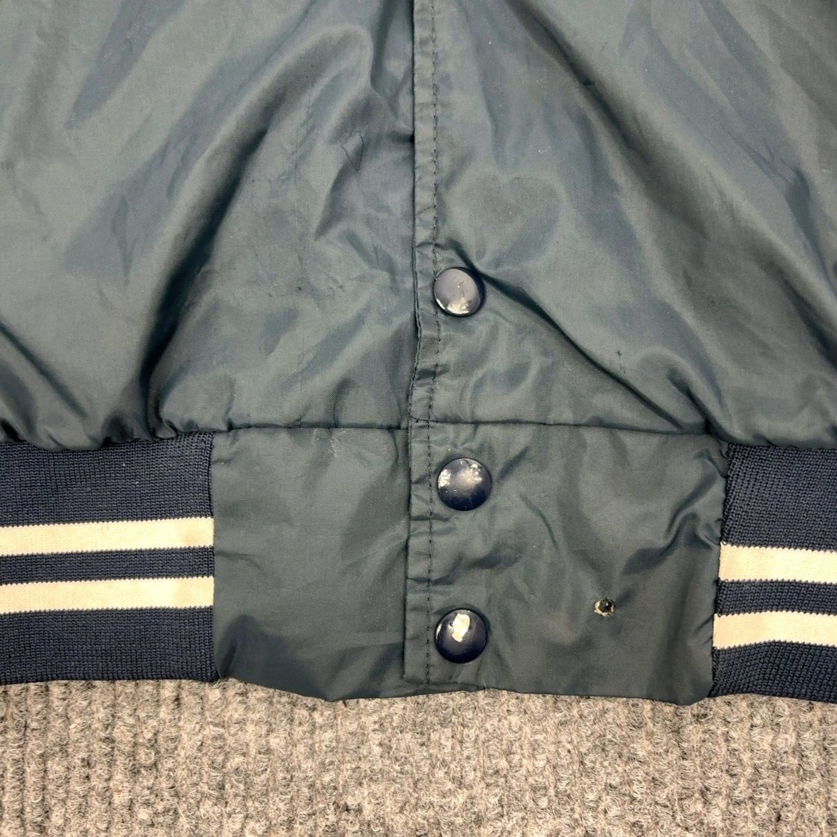 Springfield VINTAGE Hartwell USPS Bomber Jacket Mens M Navy Blue Casual Workwear 46 in Chest Stand-Up Collar Embroidered Eagle Logo Springfield MA Mens Size US M / EU 48-50 / 2 - 3 Thumbnail