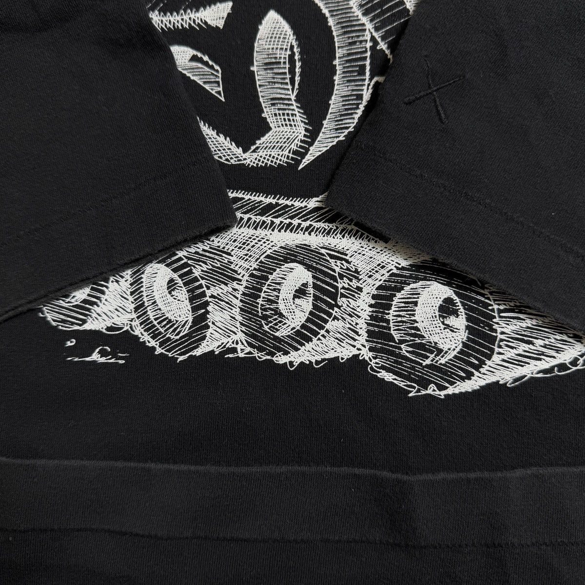 Kaws Kaws Tank x Uniqlo Tokyo artist graffiti tee y2k Size US L / EU 52-54 / 3 - 4 Thumbnail