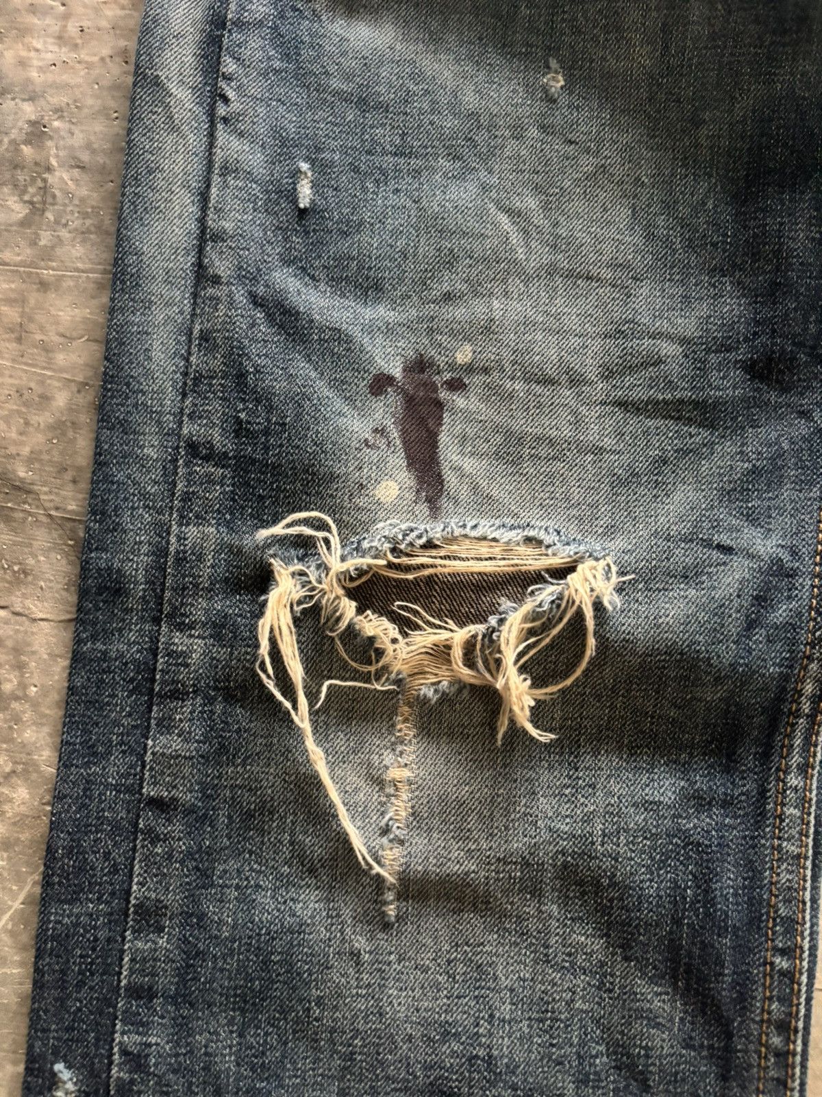 If Six Was Nine CULT OF INDIVIDUALITY japanese selvedge distressed semiflare Size US 32 / EU 48 - 15 Thumbnail