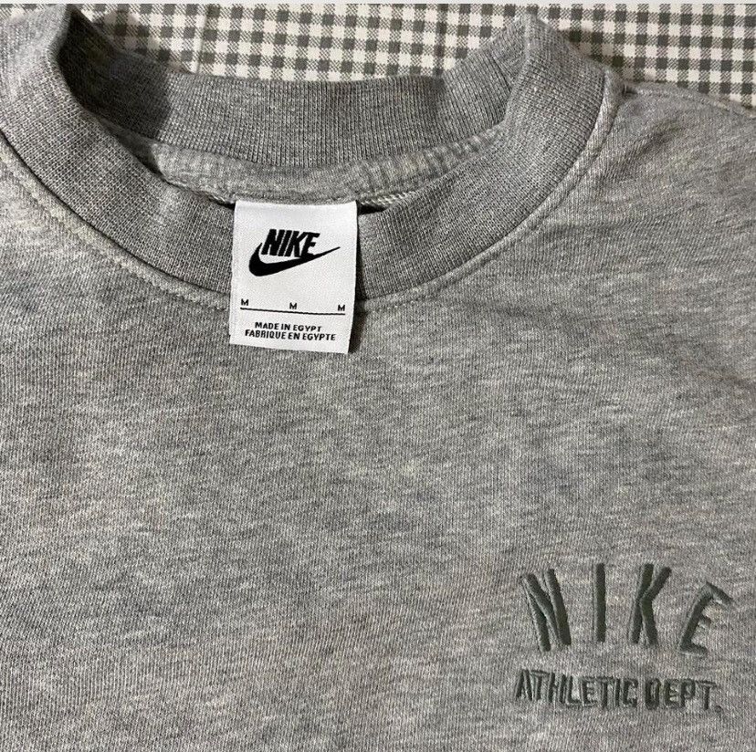 Nike Vintage Nike Crewneck Sweater Size US M / EU 48-50 / 2 - 3 Thumbnail