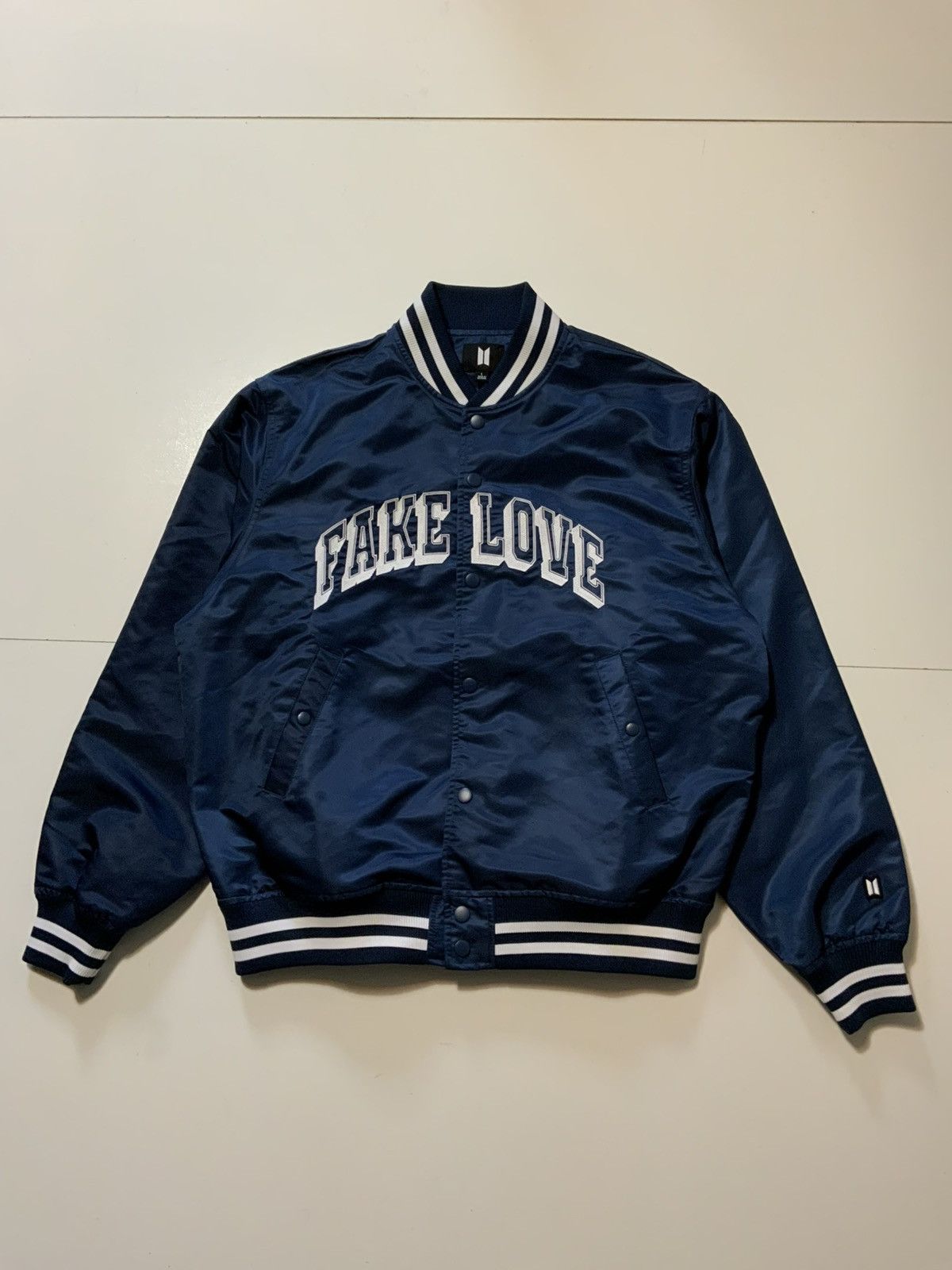 Other BTS Bangtan Boys Fake Love VS Stadium Jumper Varsity Jacket Size US L / EU 52-54 / 3 - 1 Thumbnail