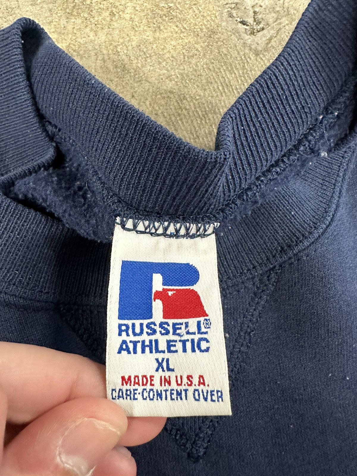 Russell Athletic × Vintage Vintage 90s Russell Athletic Navy Blue Sweatshirt Size US XL / EU 56 / 4 - 14 Thumbnail