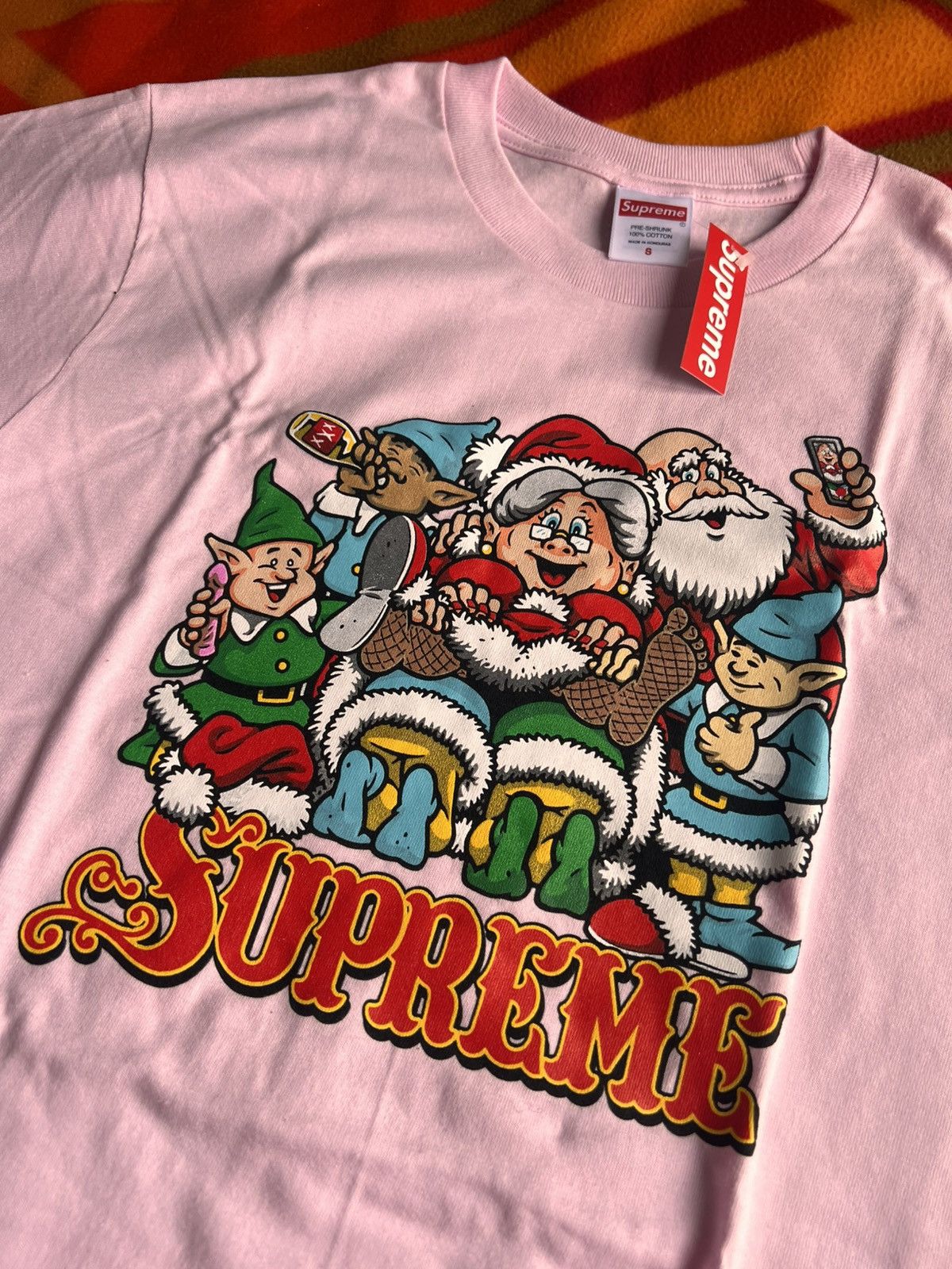 Supreme S - Supreme Naughty Tee Pink santa tshirt Dwarfs holiday Size US S / EU 44-46 / 1 - 10 Thumbnail