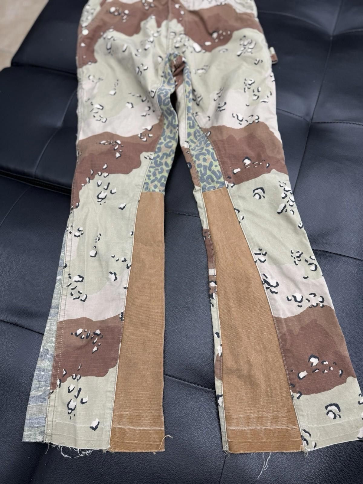 Gallery Dept. Gallery Dept. LA Light Camo Flare Pants 28/30 100% Authentic Size US 28 / EU 44 - 2 Thumbnail