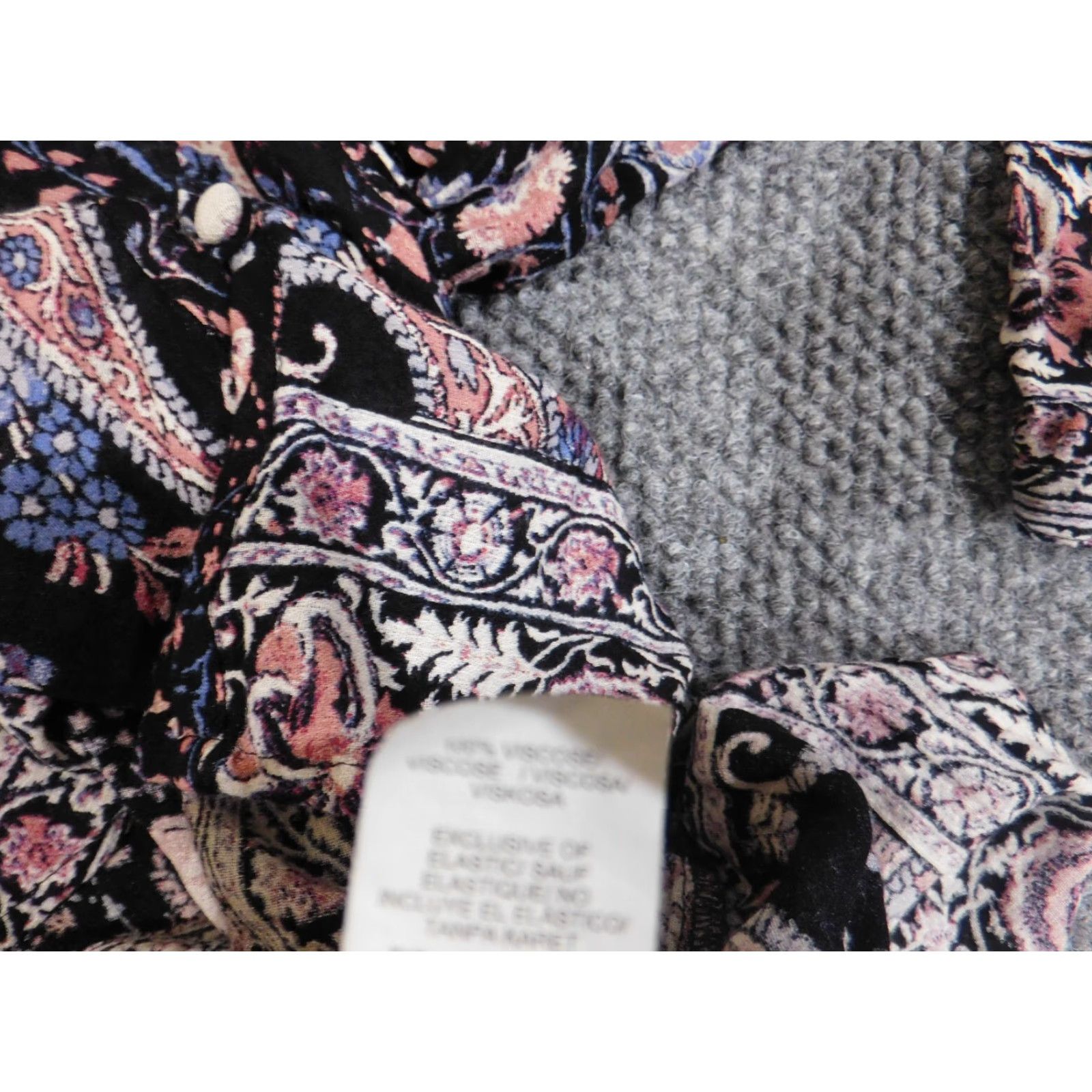 Lucky Brand Lucky Brand Button-Up Womens Top Small Black Floral Geometric Casual Viscose Size S / US 4 / IT 40 - 5 Thumbnail