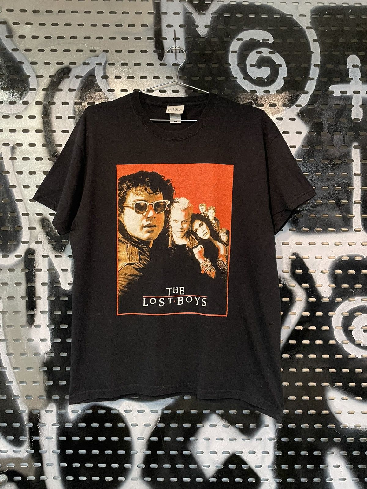 Vintage The Lost Boys Movies Shirt Size US L / EU 52-54 / 3 - 1 Thumbnail