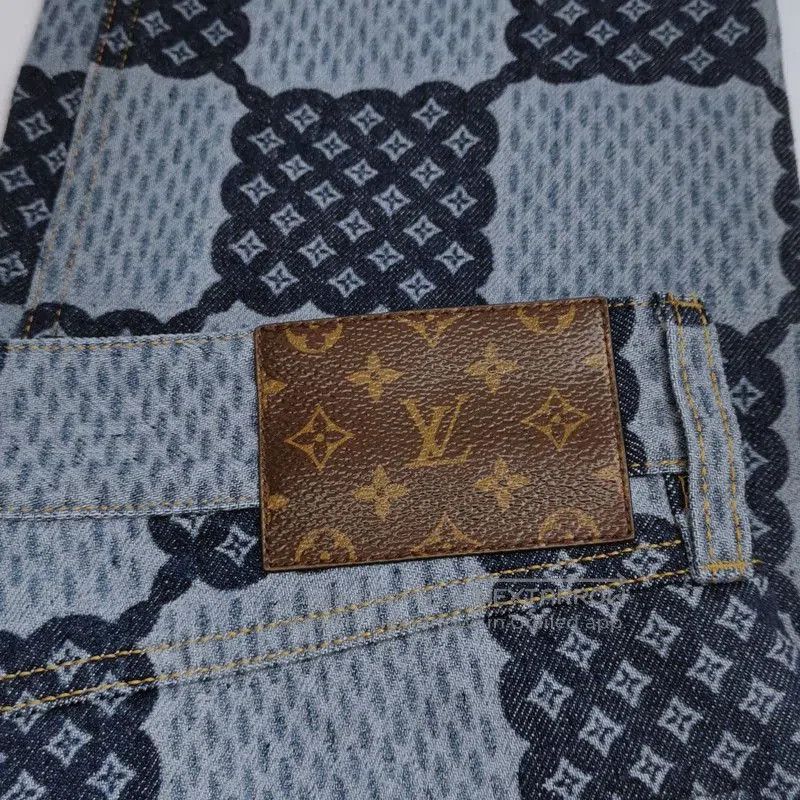Louis Vuitton Louis Vuitton Checkered Monogram Print Trousers. Size US 38 / EU 54 - 1 Thumbnail