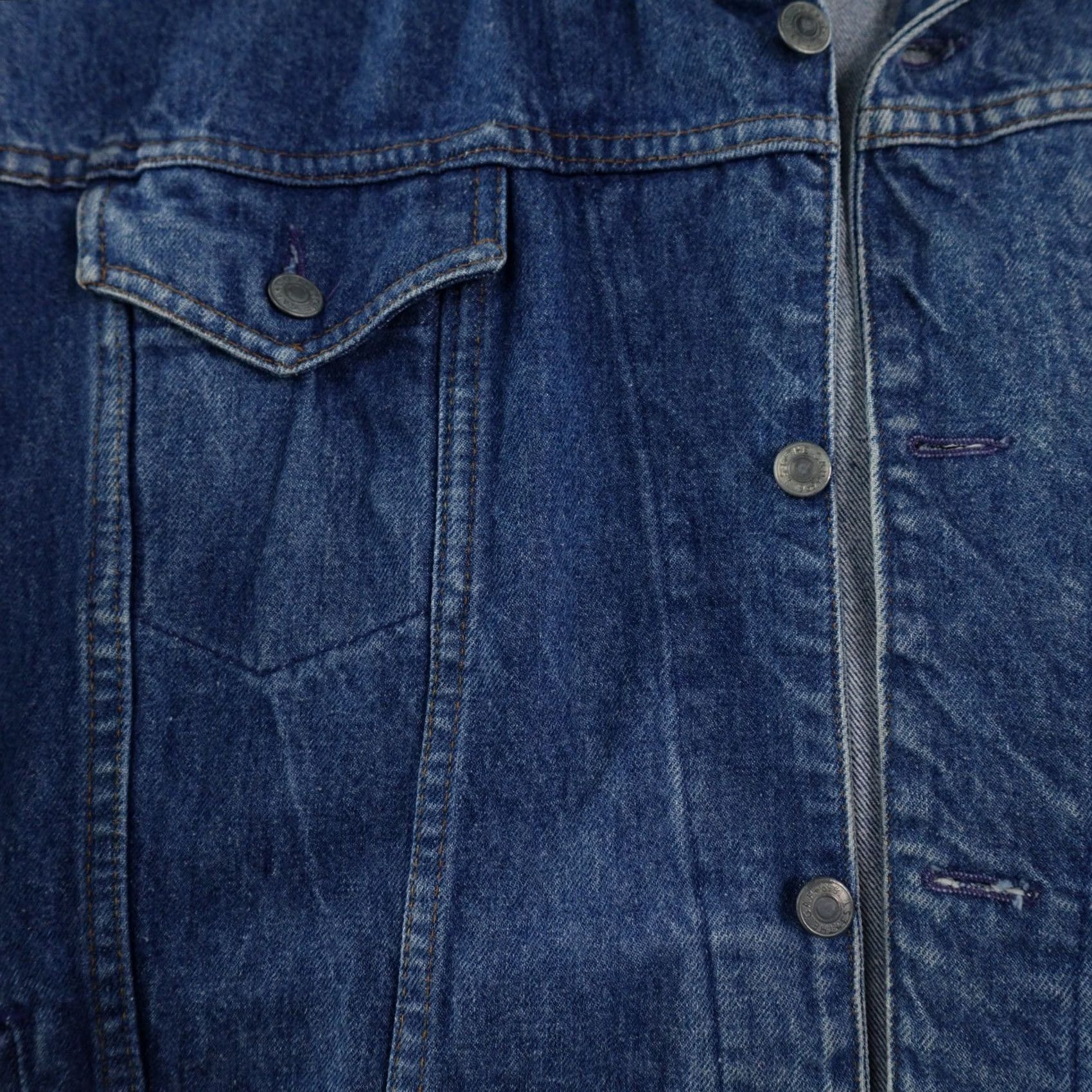Gap VINTAGE GAP Jacket Mens XL Trucker Denim Blue 90s Motorcycle Style Size XL (27X28) MEASUREMENTS ARE PROVIDED IN PICTURES Womens, Mens Size US 36 / EU 52 - 6 Thumbnail
