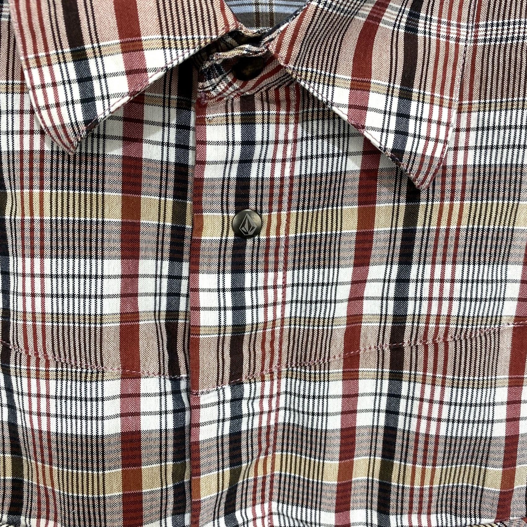 Volcom Volcom Men's Shirt Western Cowboy Hidden Snap Shirt Red Plaid M Button-Up Slim Fit Casual Cap. Size US M / EU 48-50 / 2 - 4 Thumbnail