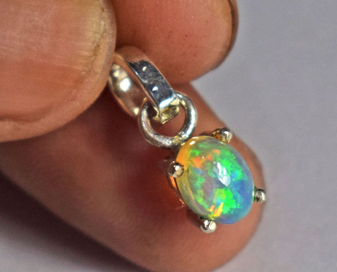 Handmade Natural Ethiopian Opal Necklace 925 Silver Oval Stone 6x8 mm Size ONE SIZE - 2 Thumbnail