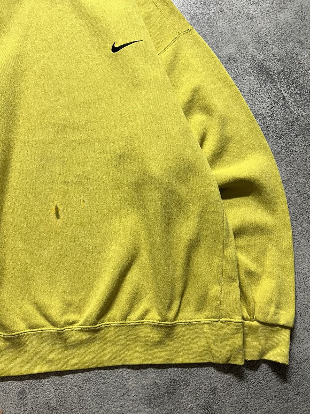 Vintage Vintage Y2k Nike 💛 Thrashed Mini Swoosh Sweatshirt 90’s Size US XL / EU 56 / 4 - 7 Thumbnail