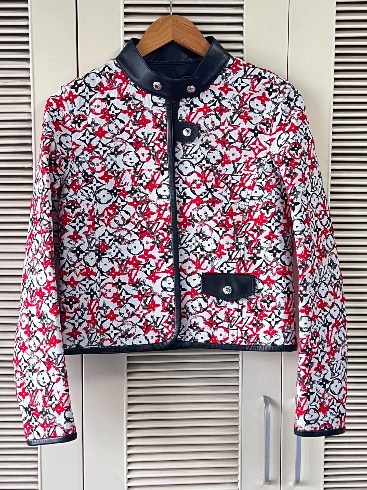 Louis Vuitton LV Women's Red Black Logo Short Jacket 36 Like New Size XS / US 0-2 / IT 36-38 - 1 Thumbnail