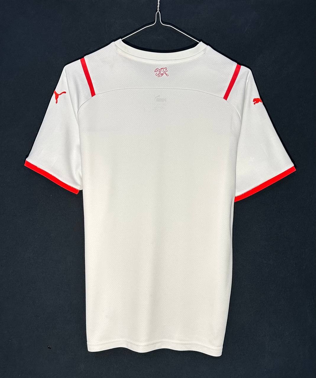 Puma Switzerland Away 2021-2022 Puma football jersey autograph Size US XS / EU 42 / 0 - 7 Thumbnail