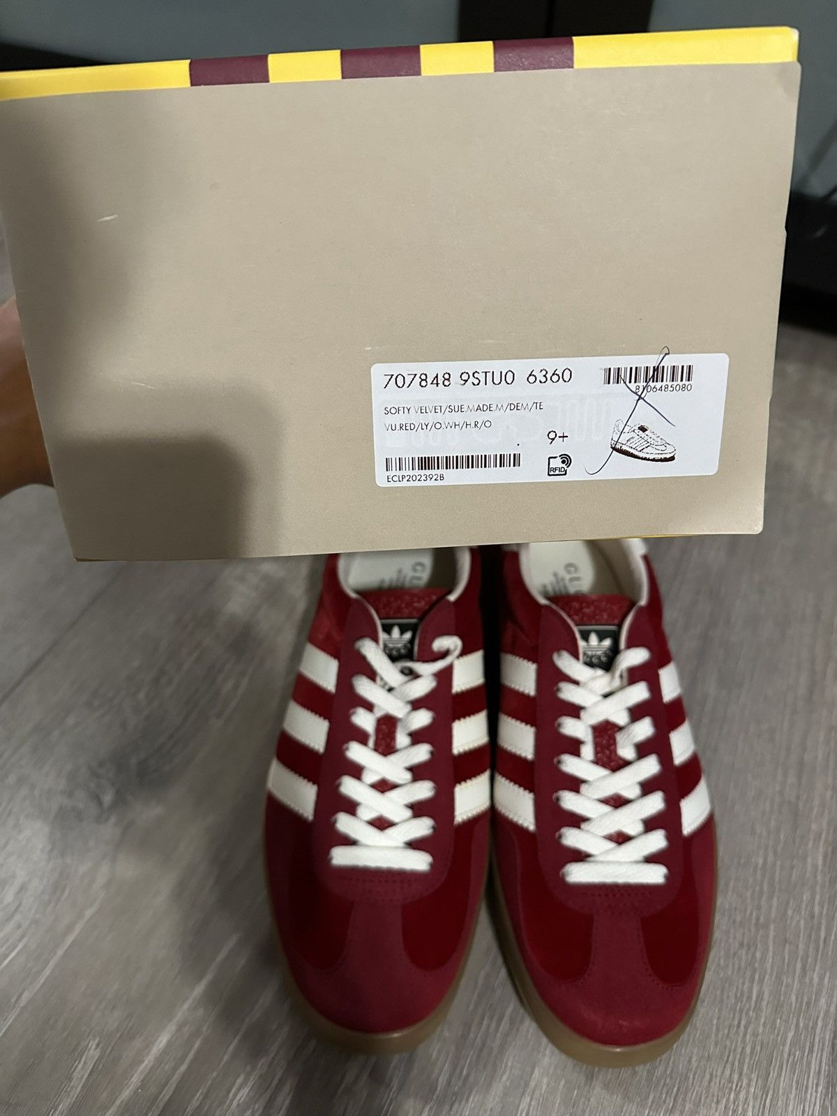 Adidas Adidas x Gucci Gazelle Red Size US 9 / EU 42 - 7 Thumbnail