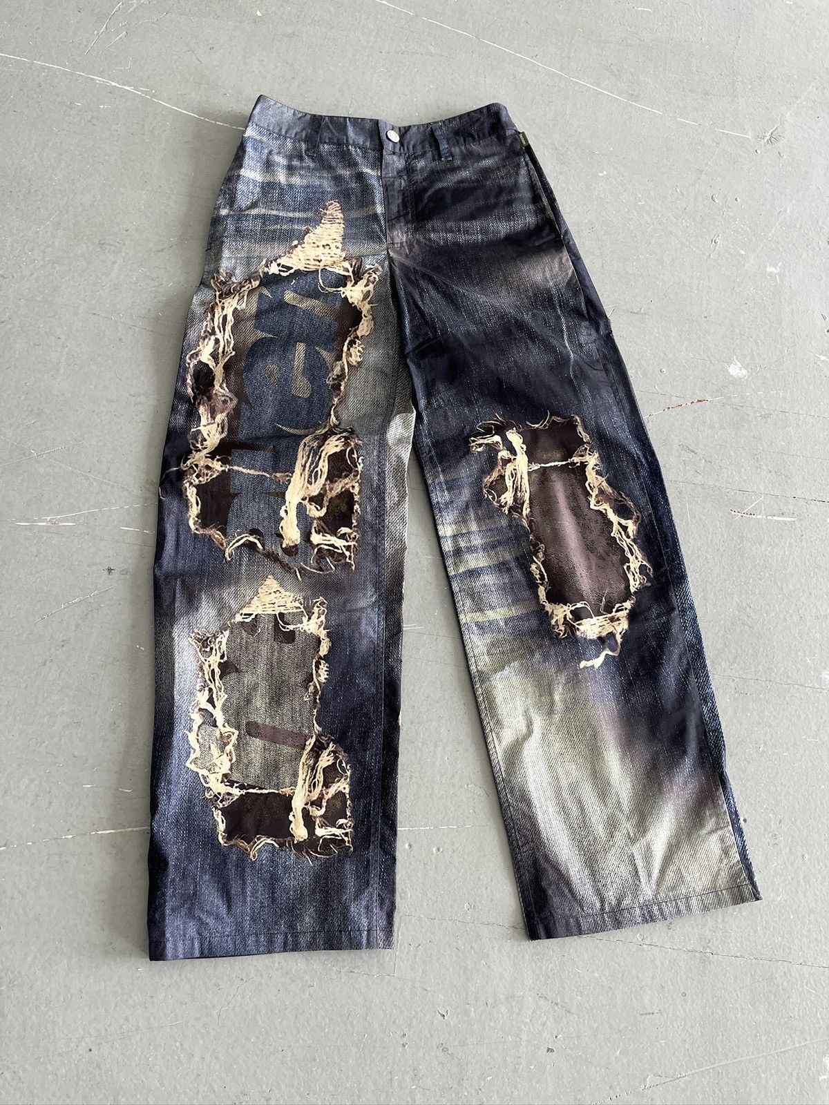 Heaven by Marc Jacobs Heaven by Marc Jacobs x Bladee Printed Denim Pants (unisex) Size US 28 / EU 44 - 3 Thumbnail