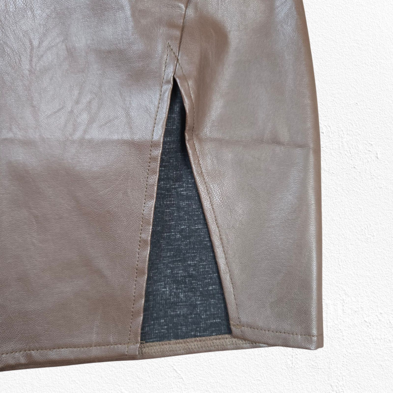 Other Dark Brown Vegan Leather Mini Skirt Size Small Size 26" / US 2 / IT 38 - 8 Thumbnail