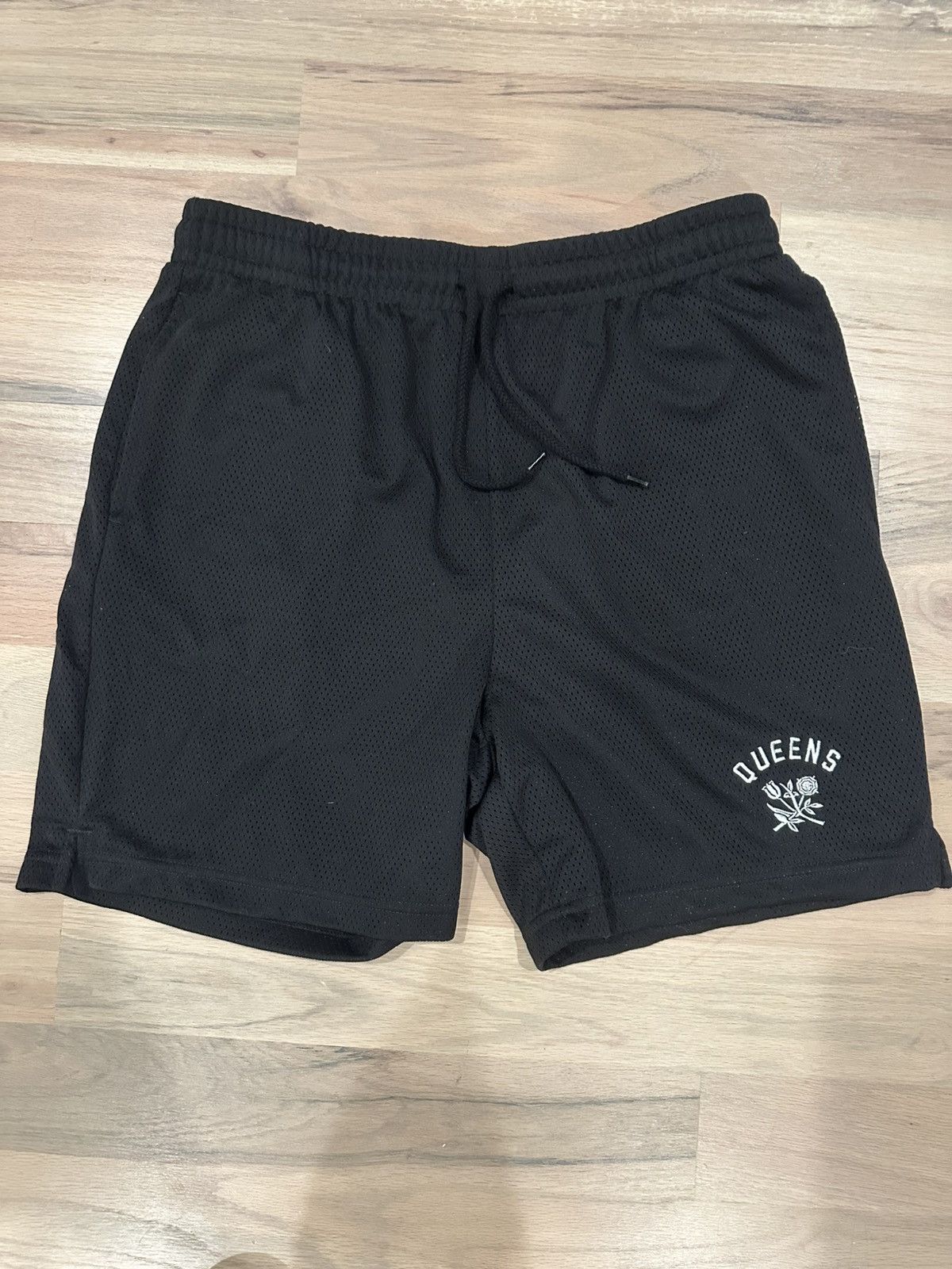 Aime Leon Dore Aime Leon Dore FW21 Queens Crest Gym Shorts Black Medium Size US 32 / EU 48 - 1 Thumbnail