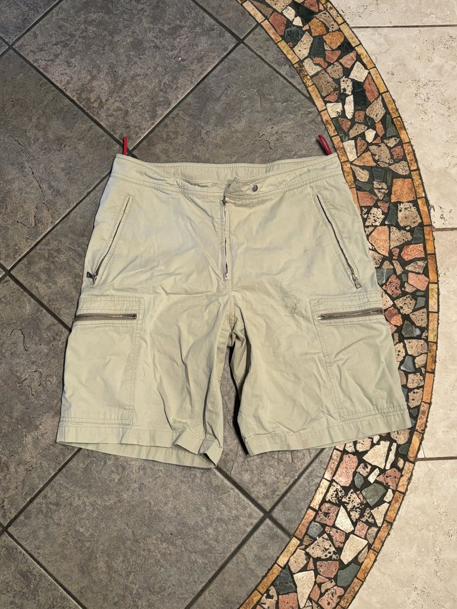 Prada Beige Designer Shorts Size 32 Barely Worn