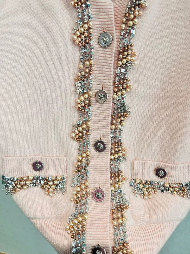 Chanel Chanel Chanel pink cashmere heavy industry stud beaded shor Size XXS / US 00 / IT 34 - 3 Thumbnail