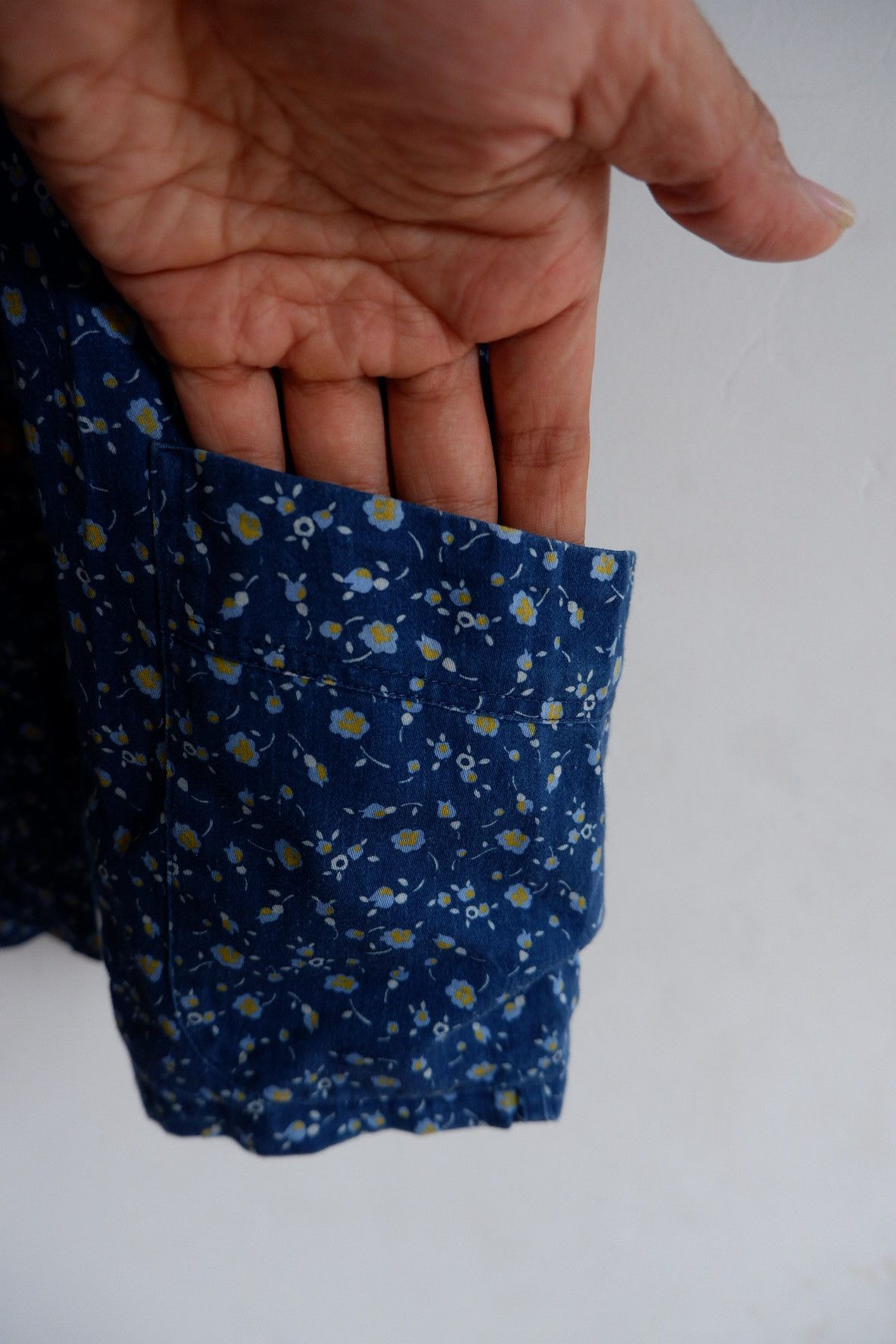 Visvim Visvim Kahuna petals shirt Size US M / EU 48-50 / 2 - 4 Thumbnail