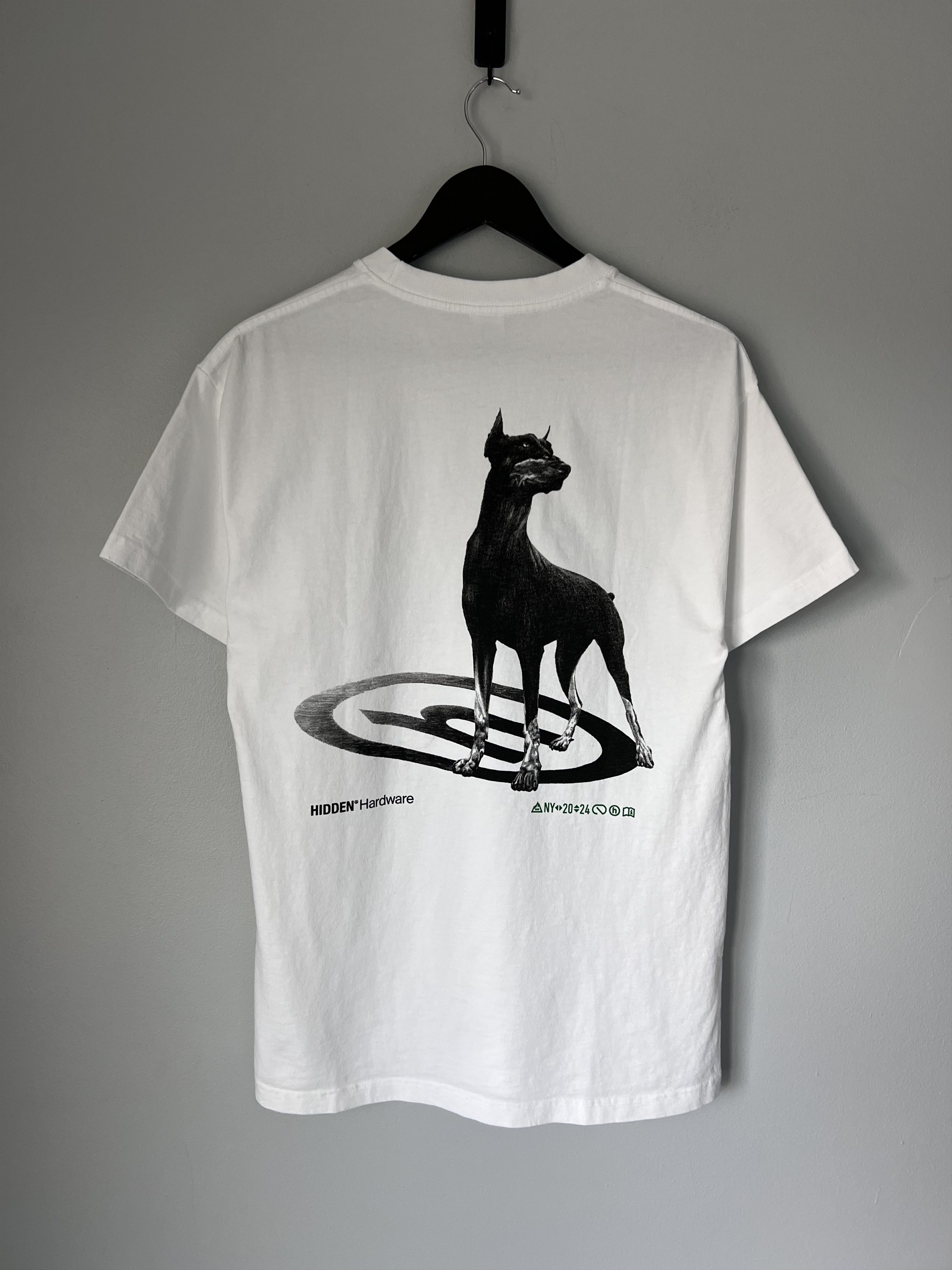 HIDDEN Hidden NY Hound Tee in White Size US S / EU 44-46 / 1 - 1 Thumbnail