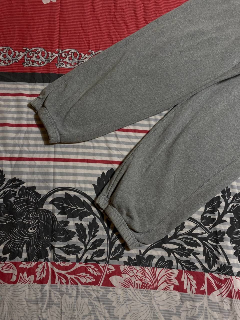 Nike × Vintage Nike gray sweatpants baggy fit wide leg streetwear hype Size US 32 / EU 48 - 25 Thumbnail