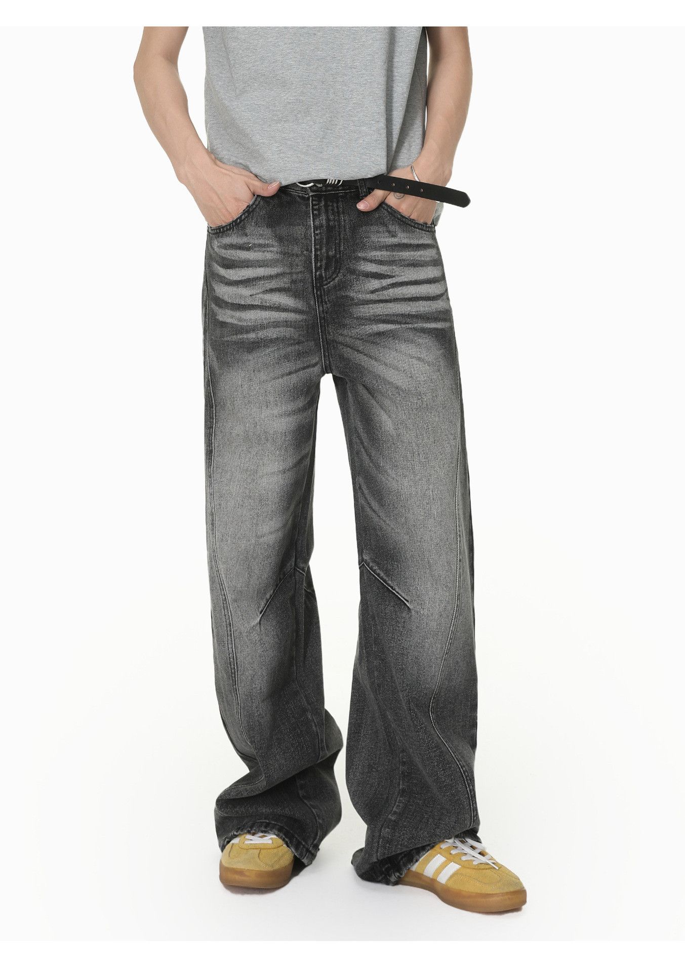 Vintage Men's Heavy-Duty Distressed Straight-Leg Jeans Size US 32 / EU 48 - 1 Thumbnail