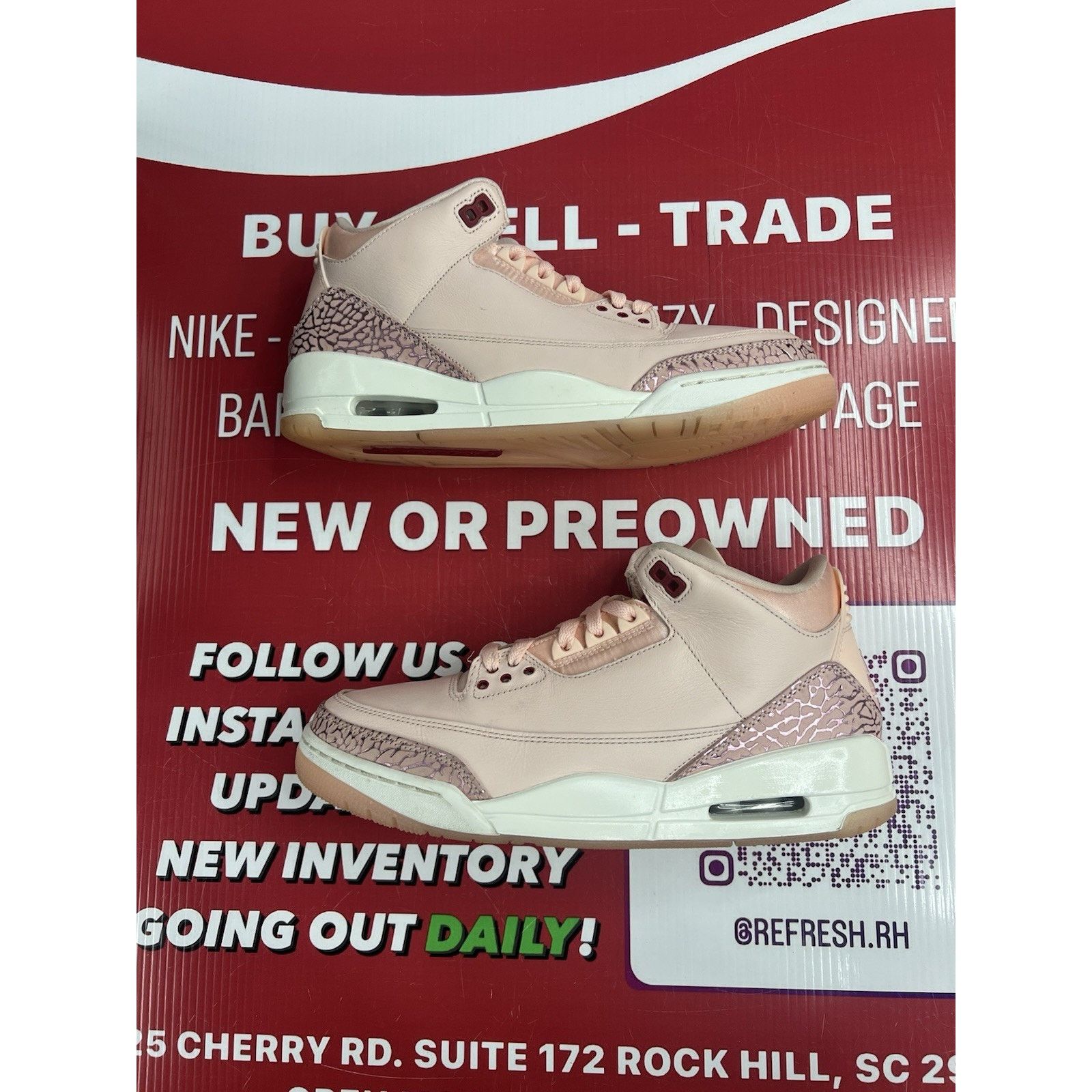 Jordan Brand Air Jordan 3 Valentines Day Treat Yourself (Women’s) Size 11 Size US 11 / IT 41 - 2 Thumbnail