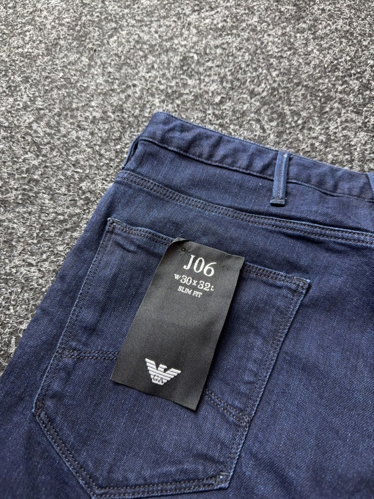 Emporio Armani NWT 00s Luxury Emporio Armani J06 Slim Fit Jeans Dark Blue Size US 30 / EU 46 - 14 Thumbnail