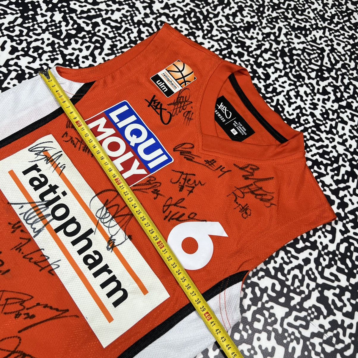 K1X Ratiopharm Ulm Per Gunther Signed Team Basketball Jersey Size US XS / EU 42 / 0 - 19 Thumbnail
