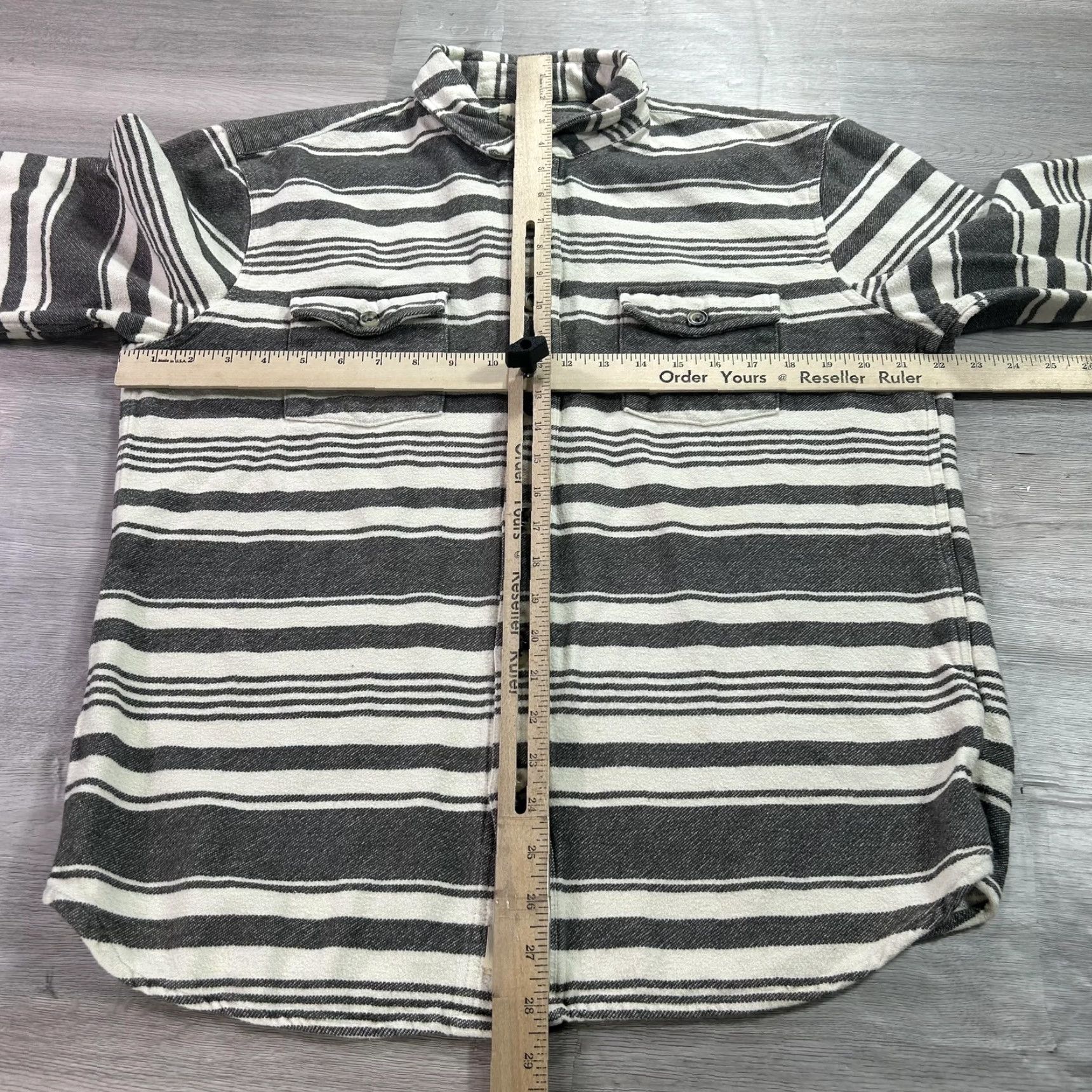 Marine Layer Marine Layer Shirt Mens Large Gray Striped Flannel Cotton Button Front Pockets Size US L / EU 52-54 / 3 - 5 Thumbnail