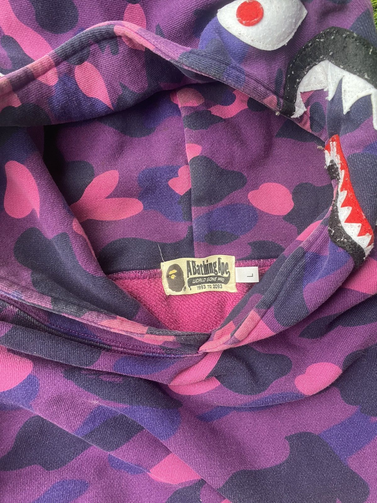Bape Color Camo Shark Pullover Hoodie Size US L / EU 52-54 / 3 - 8 Thumbnail