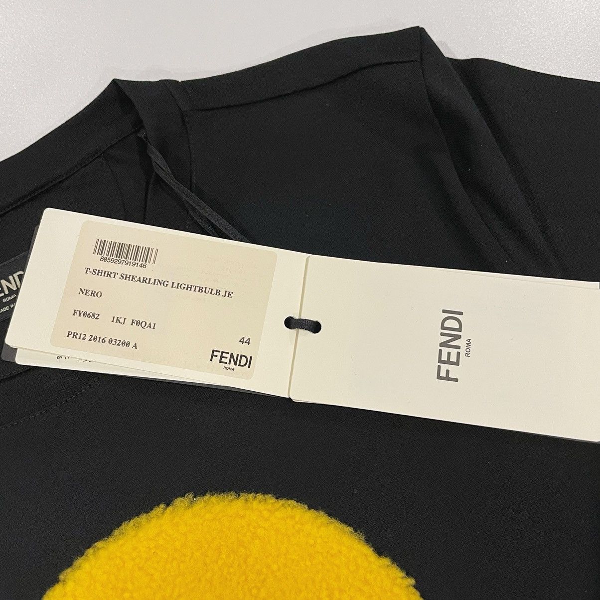 Fendi Fendi black T-shirt shearling lightbulb JE tee Size US S / EU 44-46 / 1 - 6 Thumbnail