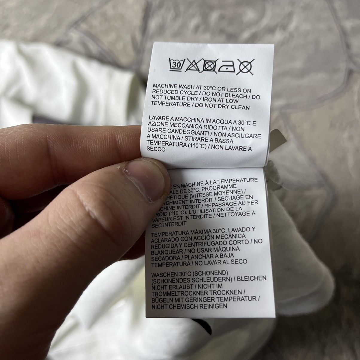 Off White T-shirt Big Logo